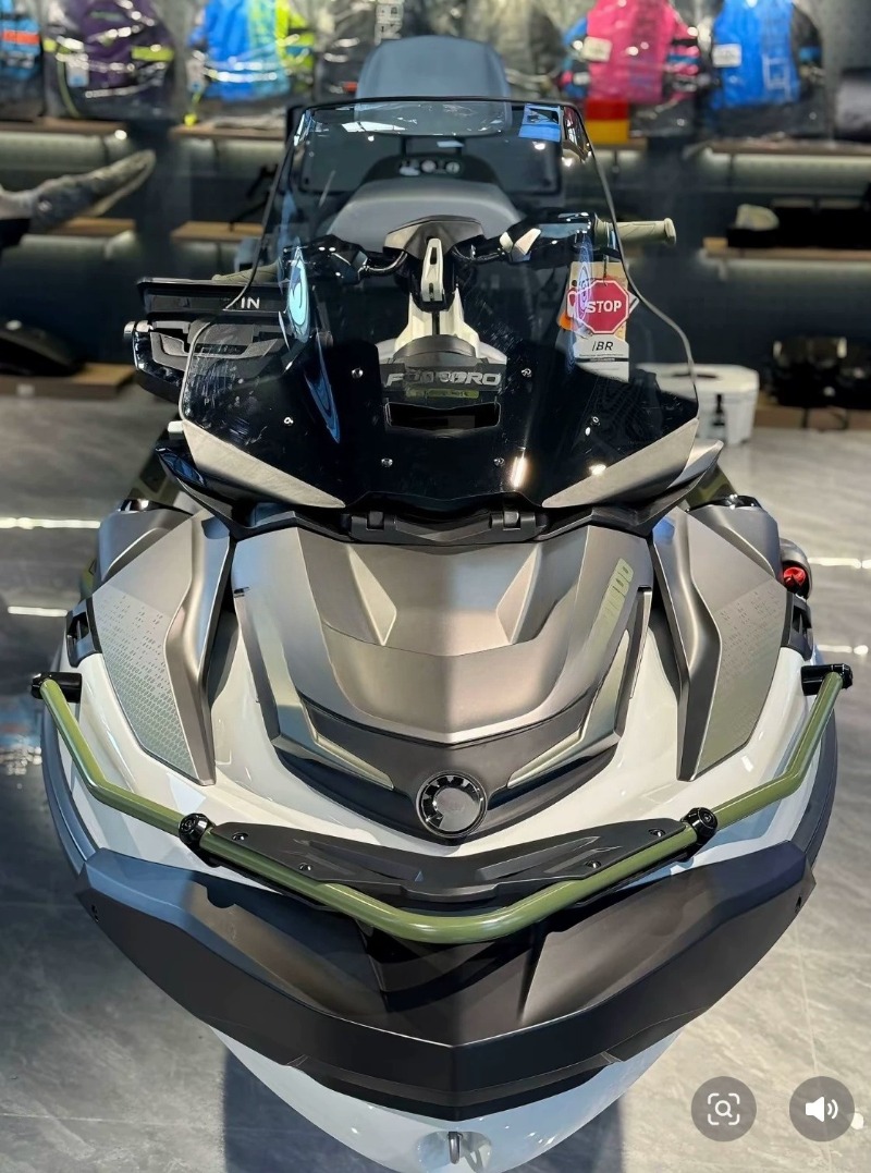 25 BRP Jetski Visboot Pinnacle - Fishing Equipment Jet recensie en prijs